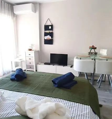 Studio Ciuchino, Ideale Per Coppie E Per Lavoratori * Benalmádena
