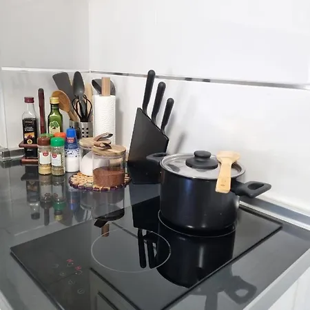 Studio Ciuchino, Ideale Per Coppie E Per Lavoratori Apartment *